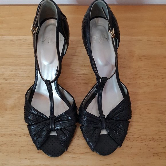 FIN black t-strap peep toe black leather sandals - Picture 6 of 10